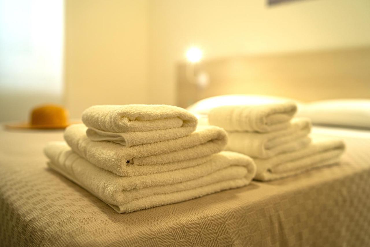Cityflat Guest House Bari Bagian luar foto