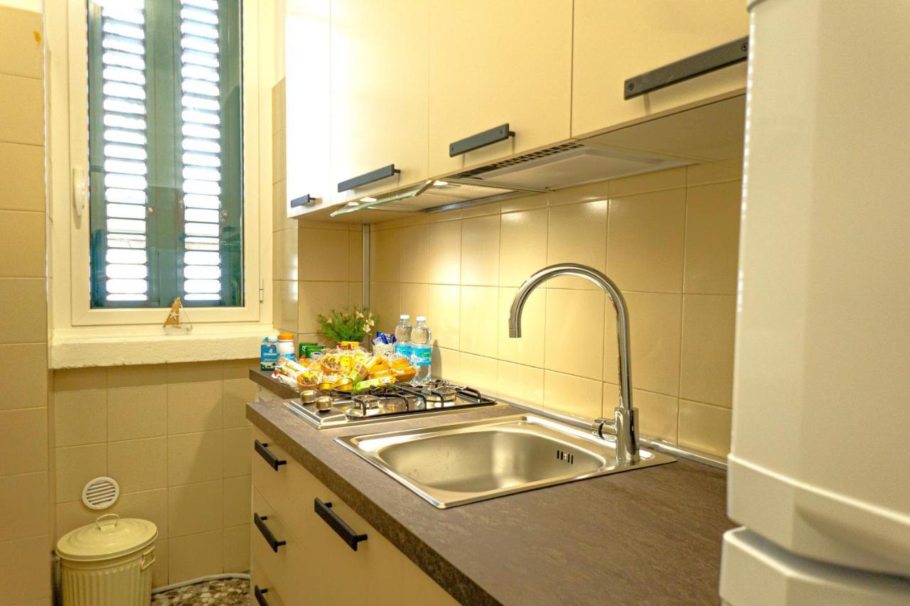 Cityflat Guest House Bari Bagian luar foto